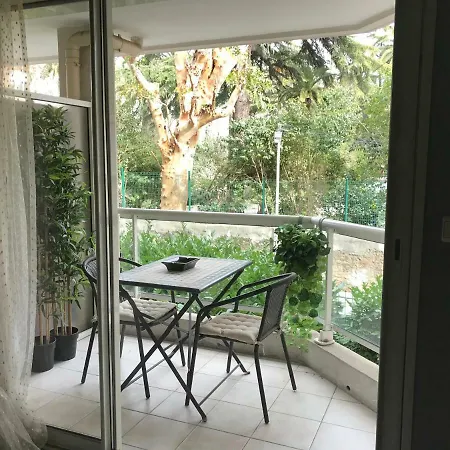 Studio Centre Ville דירה